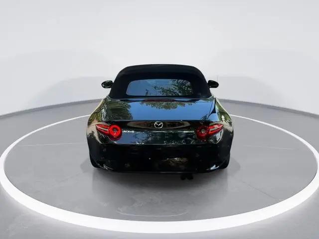2025 Mazda MX-5 Sport