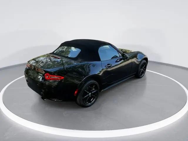 2025 Mazda MX-5 Sport