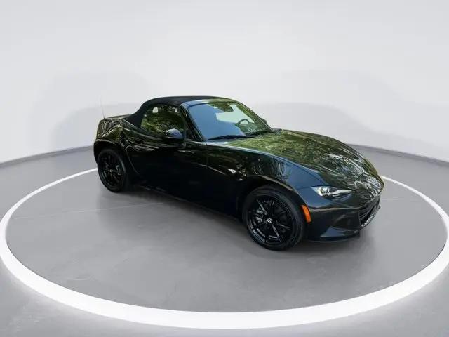 2025 Mazda MX-5 Sport