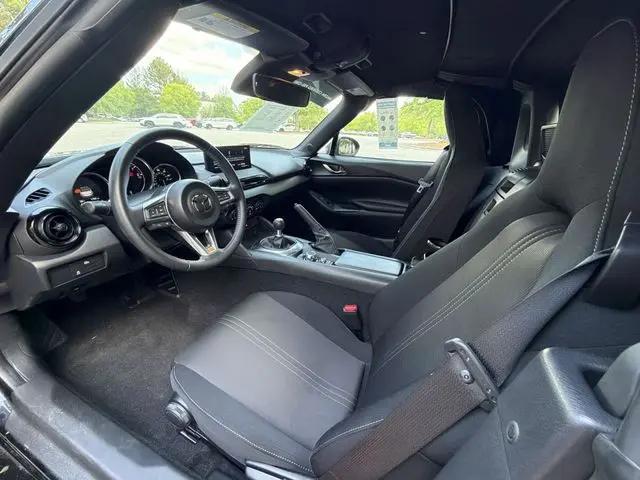 2025 Mazda MX-5 Sport