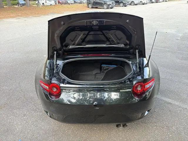 2025 Mazda MX-5 Sport