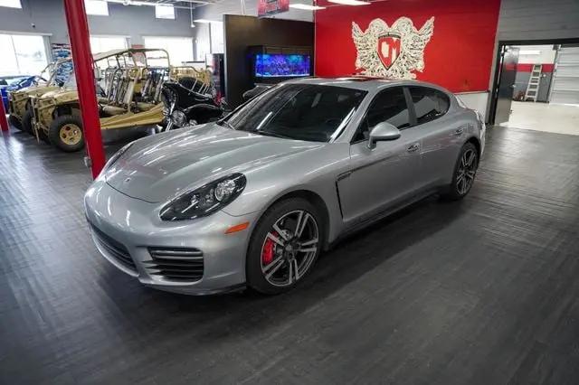 2016 Porsche Panamera GTS