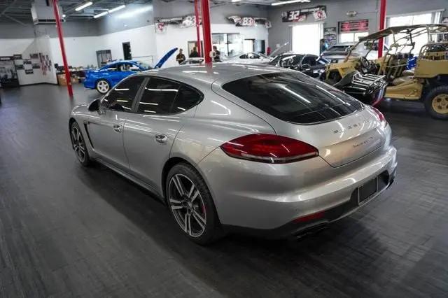 2016 Porsche Panamera GTS