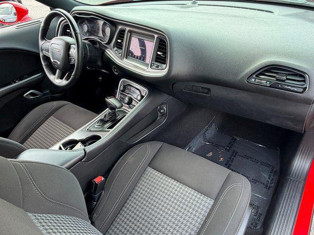 2021 Dodge Challenger SXT