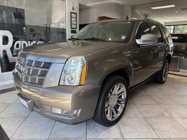 2013 Cadillac Escalade Premium