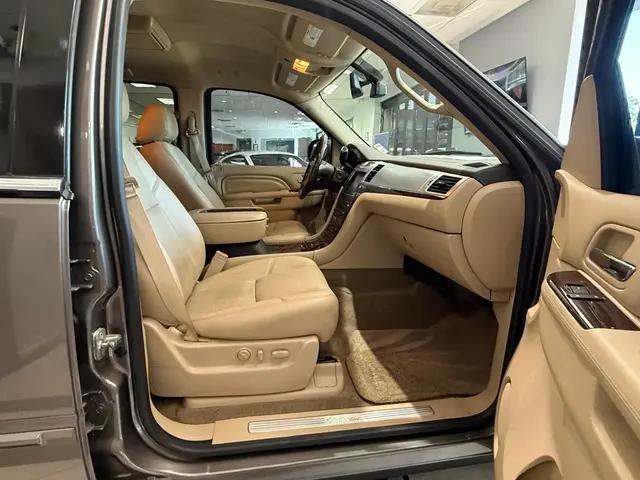 2013 Cadillac Escalade Premium