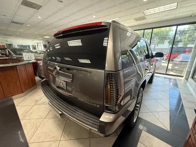 2013 Cadillac Escalade Premium