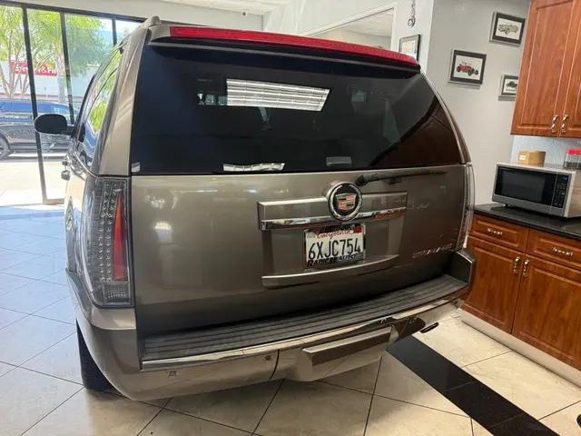 2013 Cadillac Escalade Premium