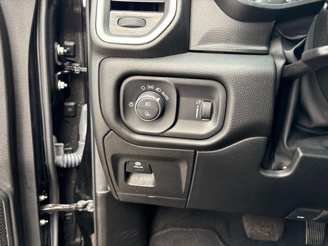 2023 Ram 1500 Big Horn Crew Cab 4x4 57 Box