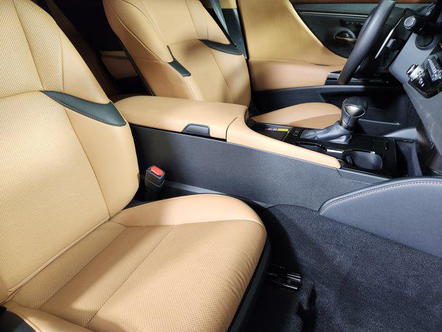2024 Lexus ES 250 Luxury