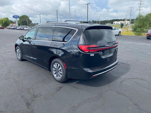2021 Chrysler Pacifica Hybrid Touring L