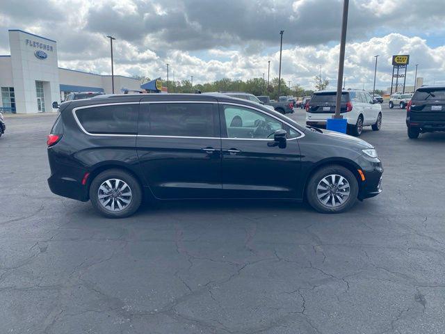 2021 Chrysler Pacifica Hybrid Touring L