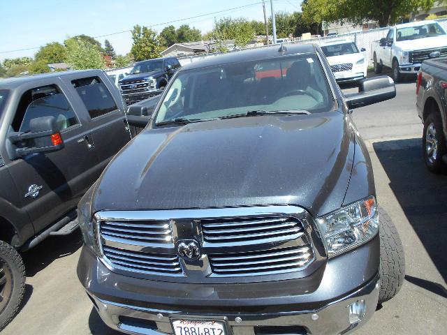 2017 Ram 1500 Big Horn Crew Cab 4x4 5'7" Box