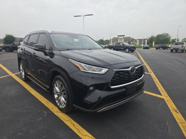 2024 Toyota Highlander Platinum for sale in Highland, IN
