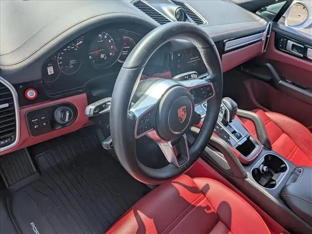 2022 Porsche Cayenne Platinum Edition