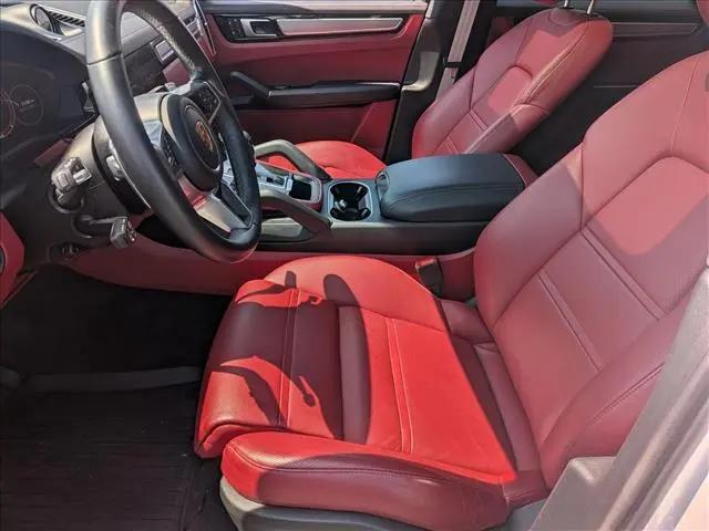 2022 Porsche Cayenne Platinum Edition
