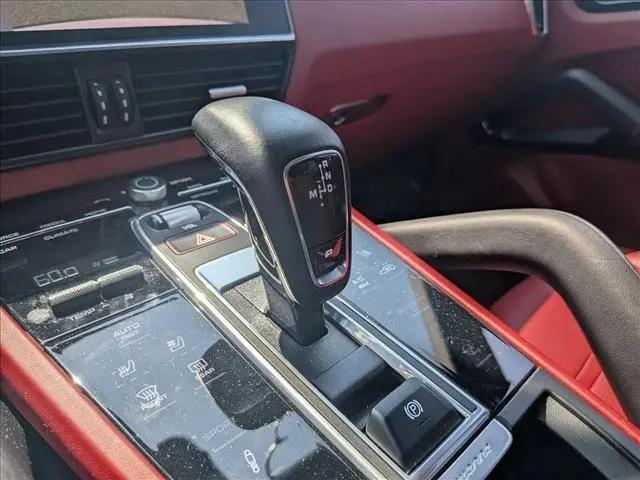 2022 Porsche Cayenne Platinum Edition