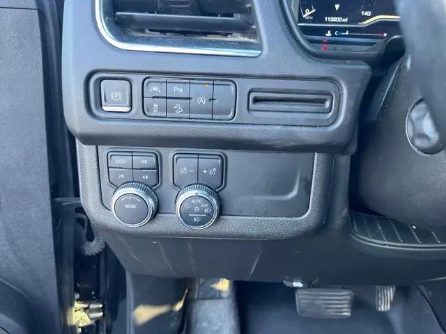2023 GMC Yukon 4WD AT4