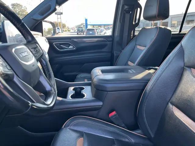 2023 GMC Yukon 4WD AT4