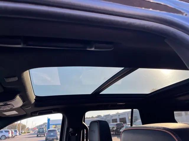 2023 GMC Yukon 4WD AT4
