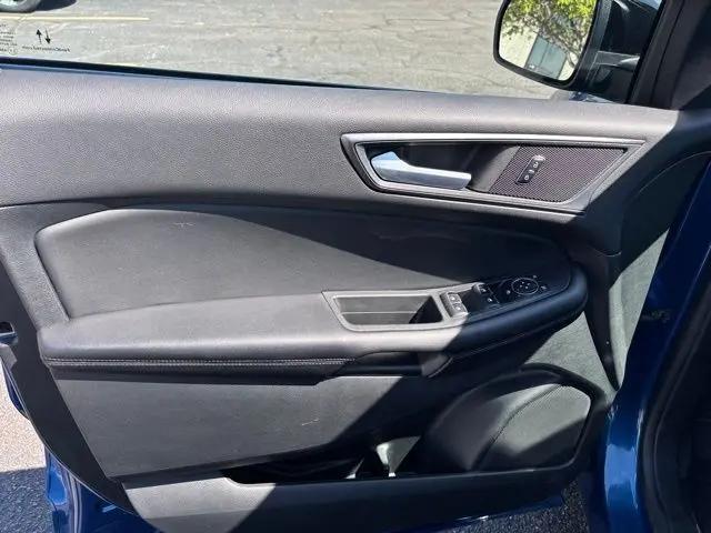 2023 Ford Edge SE