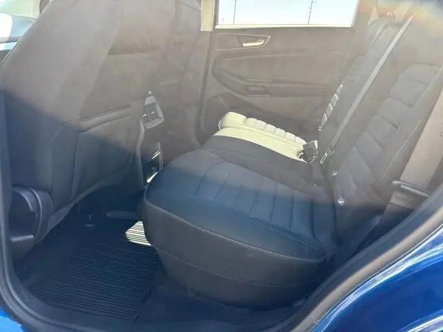 2023 Ford Edge SE