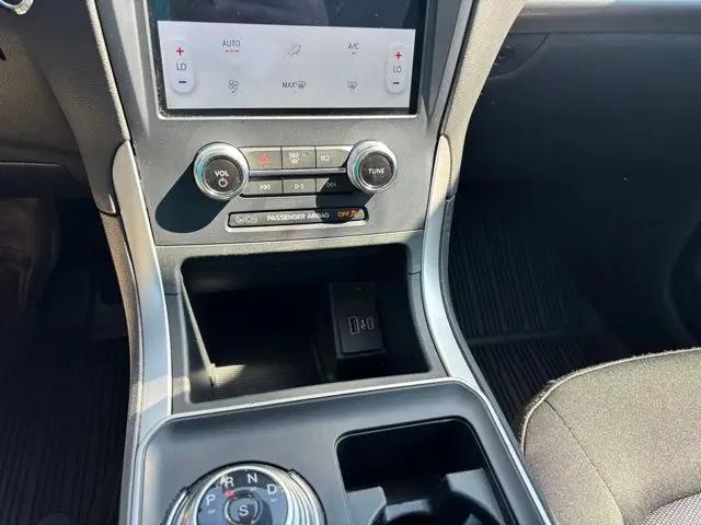 2023 Ford Edge SE