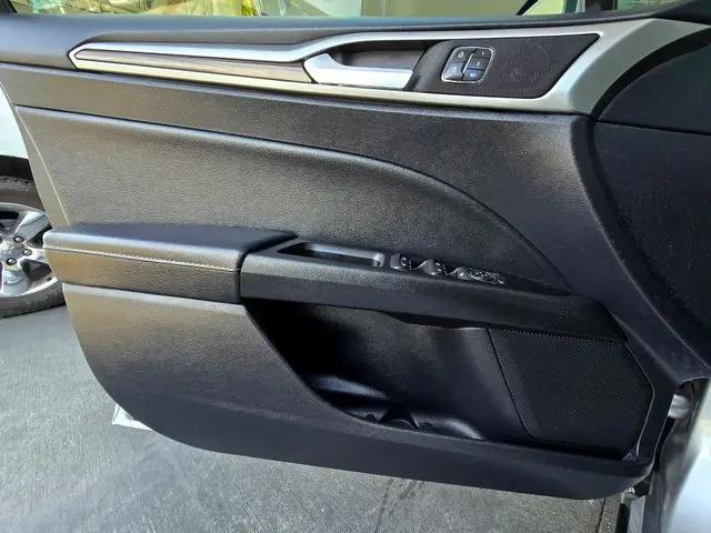 2020 Ford Fusion SEL