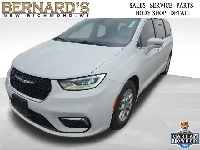 2022 Chrysler Pacifica Touring L for sale in New Richmond, WI