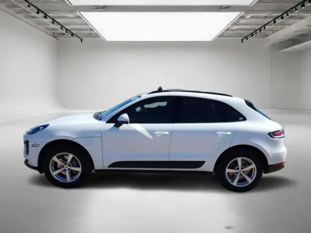 2021 Porsche Macan Macan