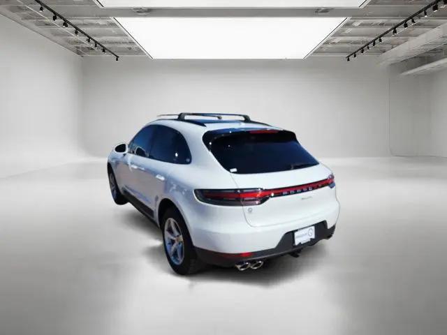 2021 Porsche Macan Macan
