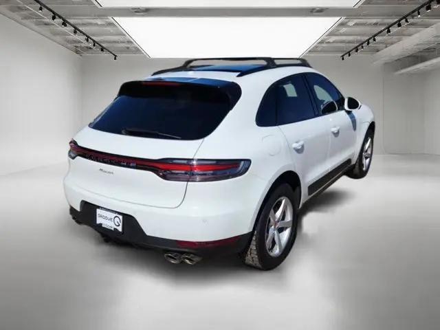 2021 Porsche Macan Macan
