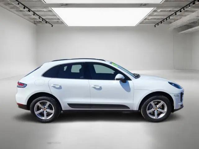 2021 Porsche Macan Macan