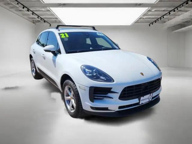 2021 Porsche Macan Macan