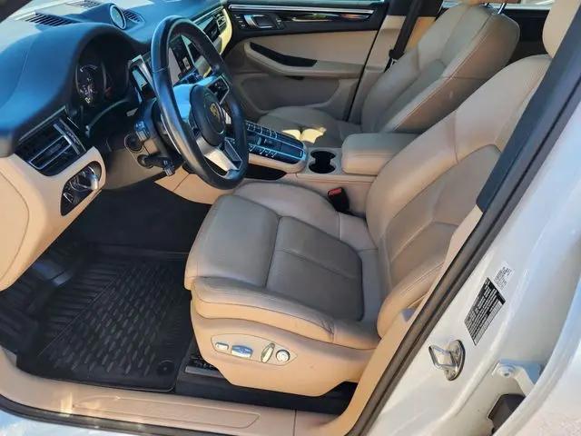 2021 Porsche Macan Macan