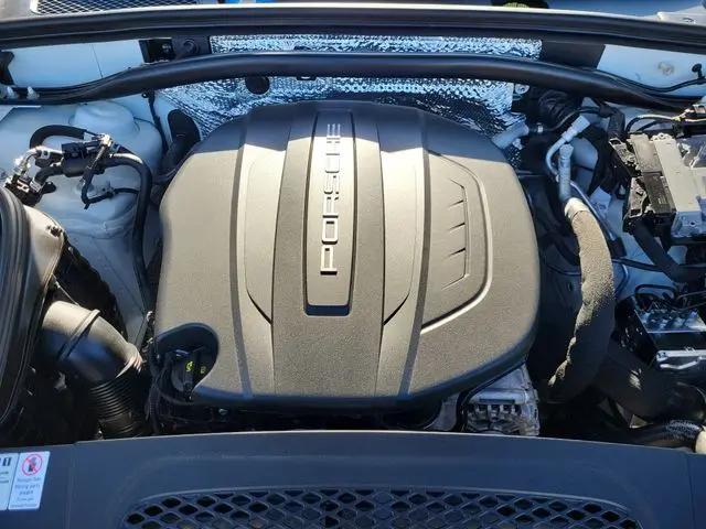 2021 Porsche Macan Macan