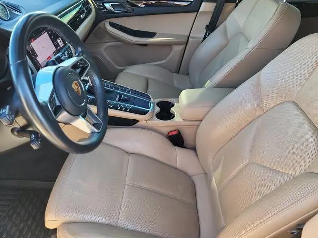 2021 Porsche Macan Macan