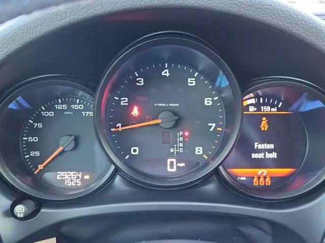 2021 Porsche Macan Macan