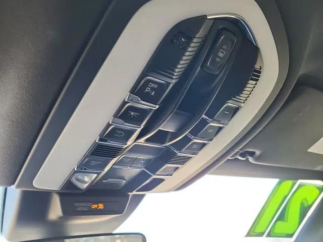 2021 Porsche Macan Macan