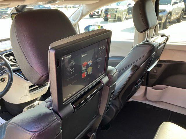2019 Chrysler Pacifica Touring L Plus