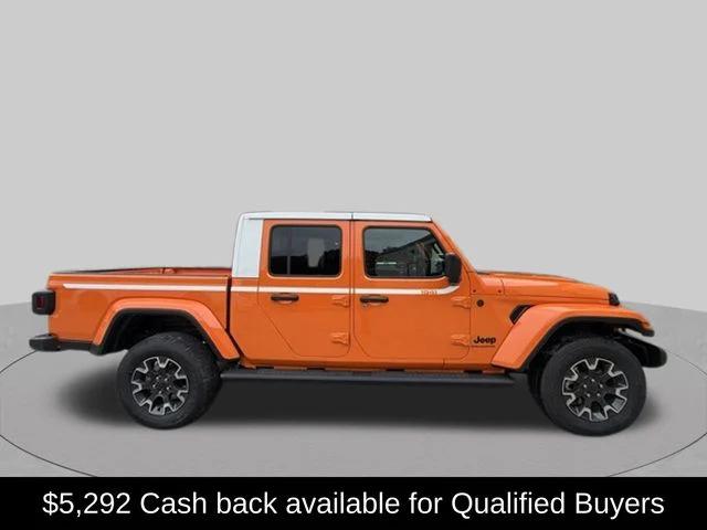2026 Jeep Gladiator GLADIATOR SAHARA 4X4