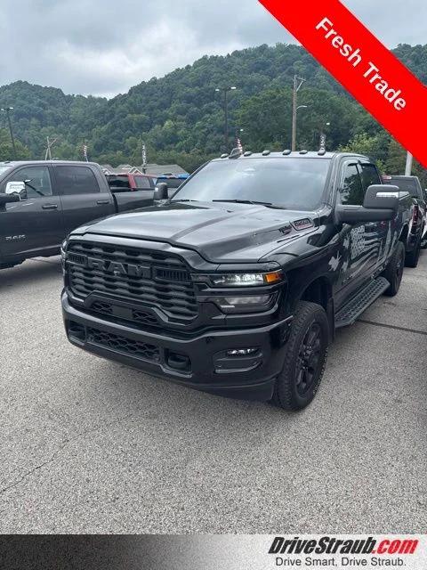 2025 RAM 2500 Big Horn Crew Cab 4x4 64 Box 2025 RAM 2500 Big Horn Crew Cab 4x4 64 Box