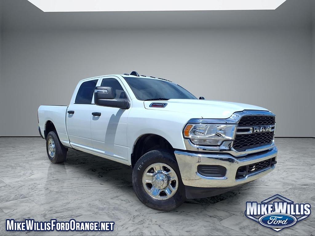 Bright White Clearcoat 2024 RAM 2500 Pickup Truck Four-Wheel Drive 8-Speed Automatic