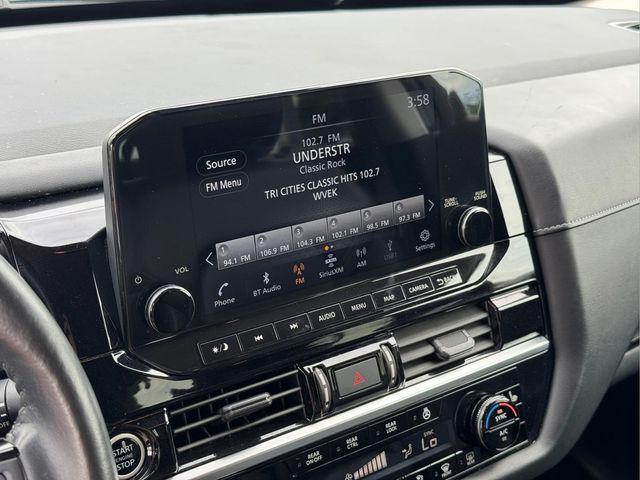 2023 Nissan Pathfinder SL 4WD