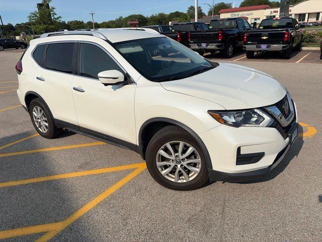 2018 Nissan Rogue SV for sale in LIBERTYVILLE, IL