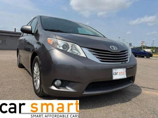 2017 Toyota Sienna XLE 8 Passenger for sale in Weston, WI