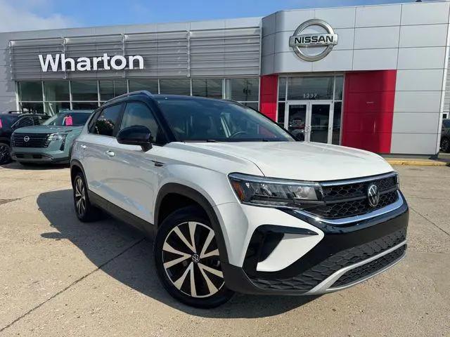 2023 Volkswagen Taos 1.5T SE for sale in Parkersburg, WV