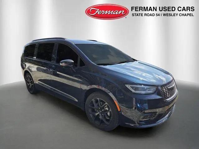 2024 Chrysler Pacifica Touring L AWD for sale in Lutz, FL