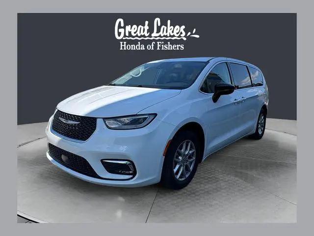 2024 Chrysler Pacifica Touring L for sale in Fishers, IN