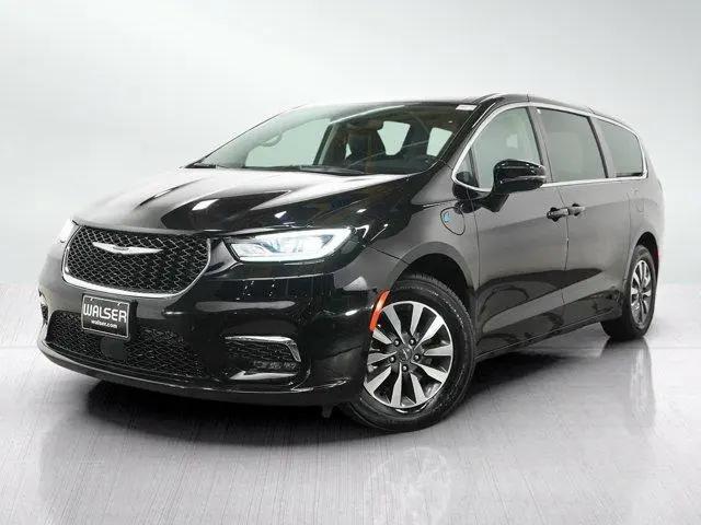 2024 Chrysler Pacifica Hybrid Select for sale in Burnsville, MN